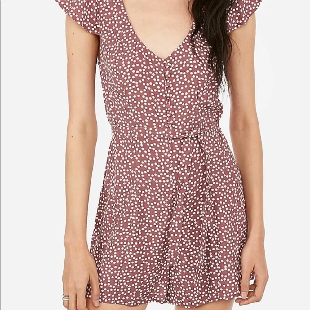 Printed covered button v-neck tie waist romper